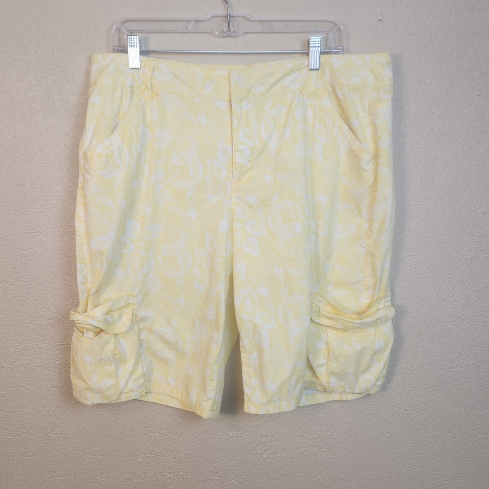 Earth Rocks Yellow White Tie Dye Print Cargo Shorts Size 16 (6054)